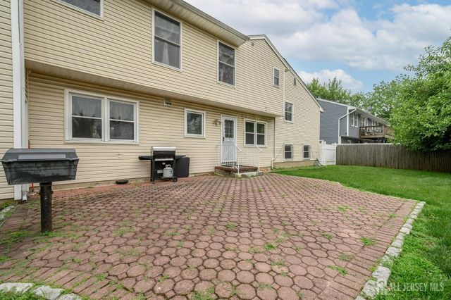 3 Charles Court, Edison, NJ 08820