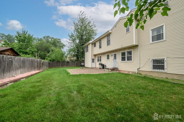 3 Charles Court, Edison, NJ 08820