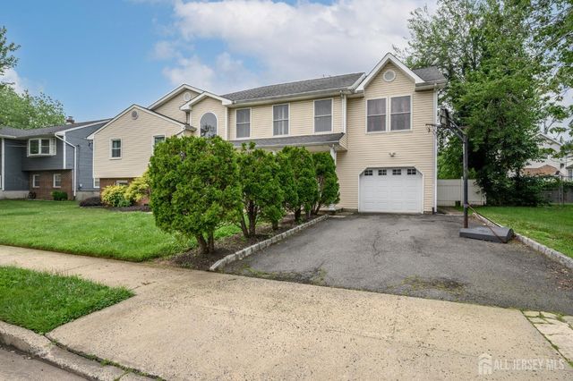 3 Charles Court, Edison, NJ 08820