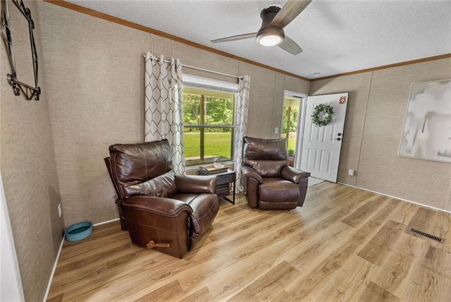 1575 Davis Road W, Fairmount, GA 30139