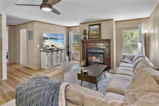 1575 Davis Road W, Fairmount, GA 30139