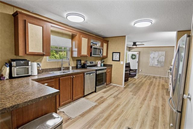 1575 Davis Road W, Fairmount, GA 30139