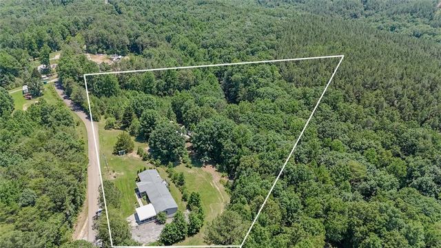 1575 Davis Road W, Fairmount, GA 30139