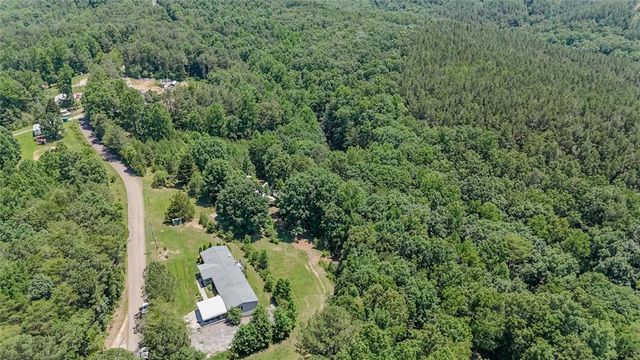 1575 Davis Road W, Fairmount, GA 30139