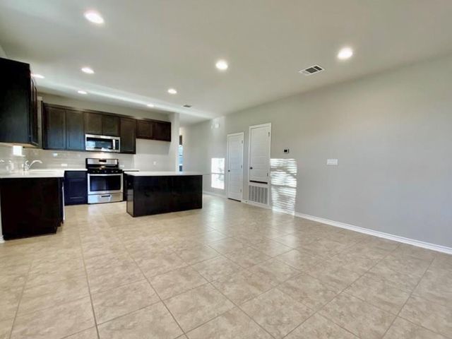 2309 Pecan Island DR, Leander, TX 78641