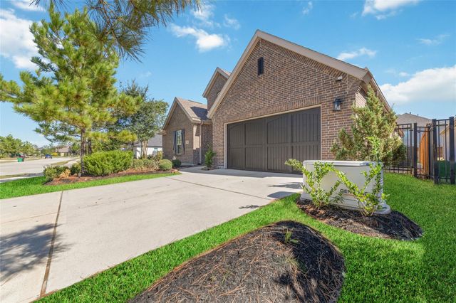 28213 Briarwood Pass, Spring, TX 77386