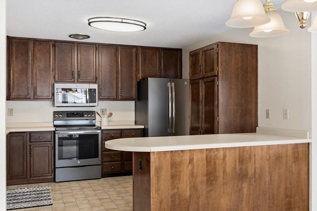 703 Hanson COURT, Onalaska, WI 54650