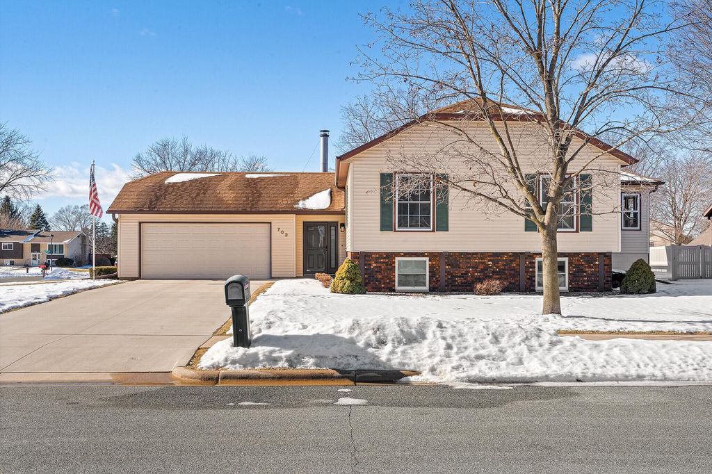 703 Hanson COURT, Onalaska, WI 54650