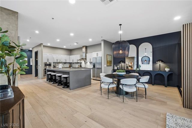 4575 Dean Martin Drive 307, Las Vegas, NV 89103