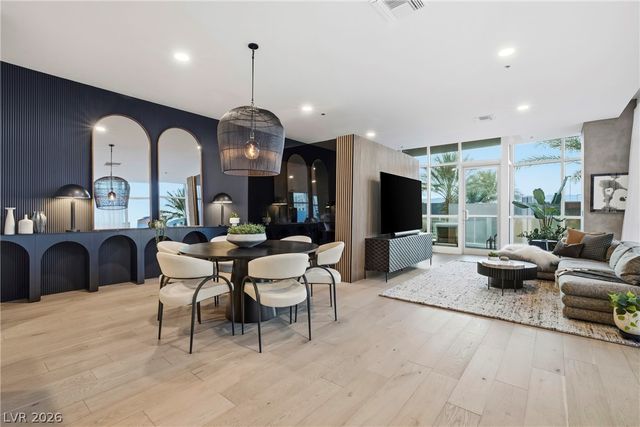 4575 Dean Martin Drive 307, Las Vegas, NV 89103