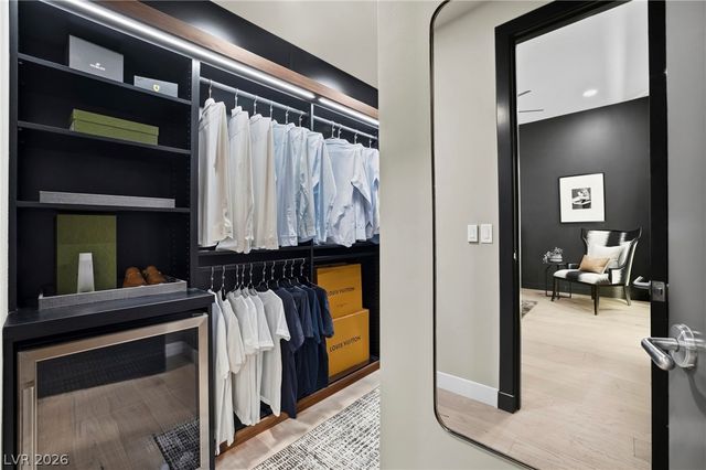 4575 Dean Martin Drive 307, Las Vegas, NV 89103