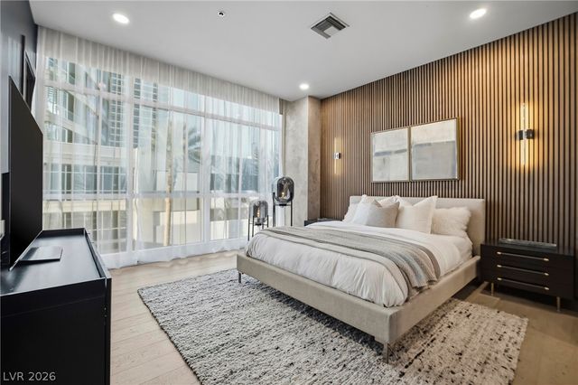 4575 Dean Martin Drive 307, Las Vegas, NV 89103