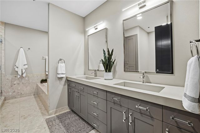 4575 Dean Martin Drive 307, Las Vegas, NV 89103