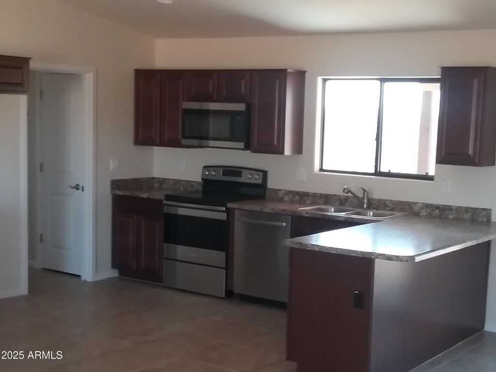 15325 E WINDSTONE Trail, Scottsdale, AZ 85262 — photo 2