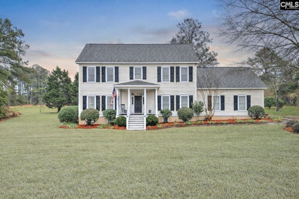 1480 Country Club Circle, Manning, SC 29102