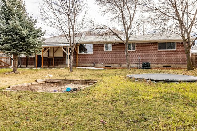 215 N 800 E, Hyrum, UT 84319