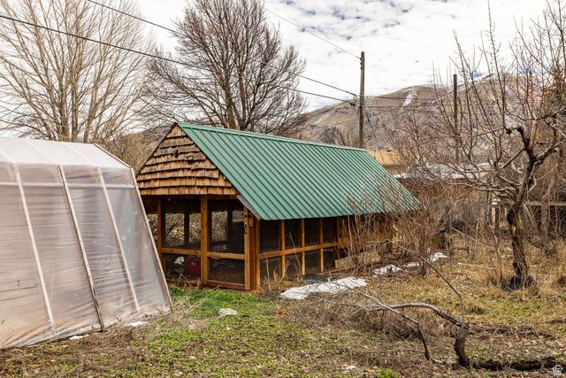 215 N 800 E, Hyrum, UT 84319