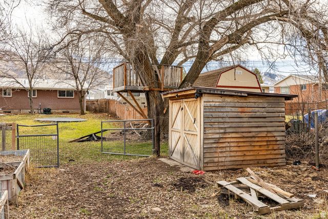 215 N 800 E, Hyrum, UT 84319