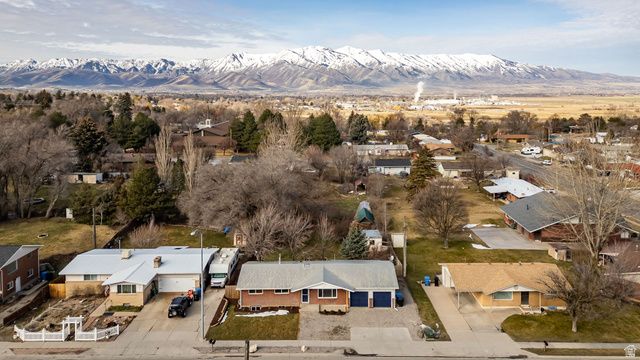 215 N 800 E, Hyrum, UT 84319