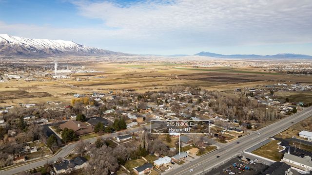 215 N 800 E, Hyrum, UT 84319