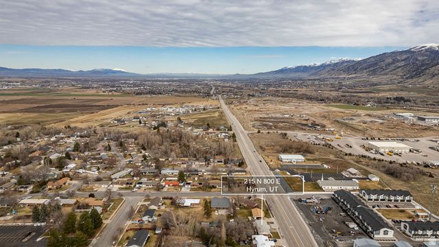 215 N 800 E, Hyrum, UT 84319