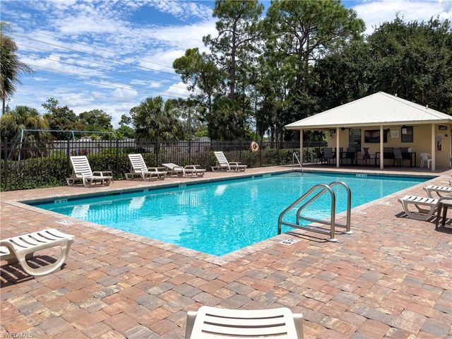 455 Crossfield CIR # 71, Naples, FL 34104