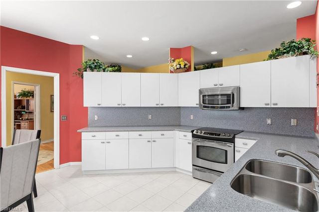 455 Crossfield CIR # 71, Naples, FL 34104