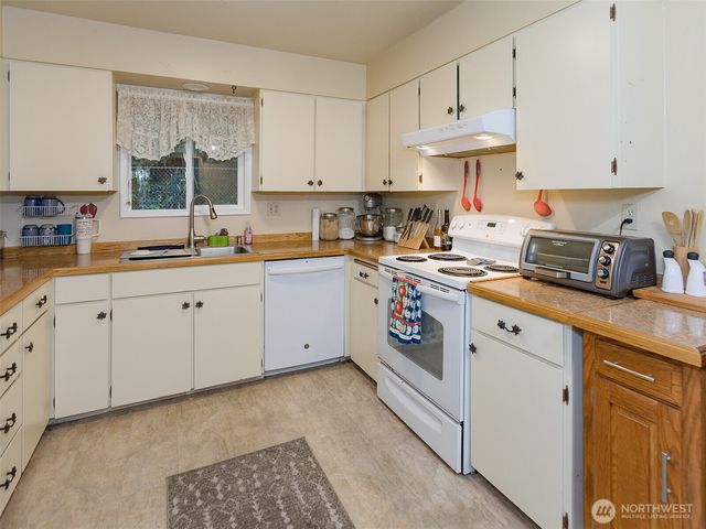 1511 June Drive, Vancouver, WA 98661