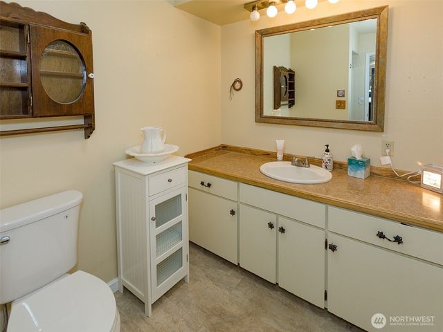 1511 June Drive, Vancouver, WA 98661