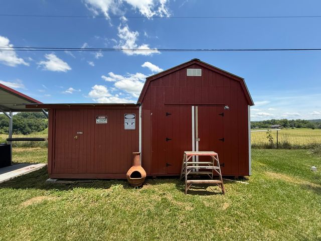 76 Kelsey Lane, Pikeville, TN 37367