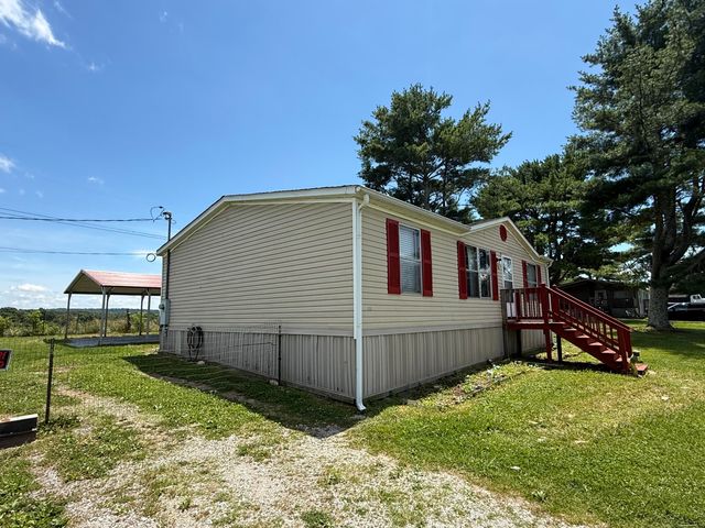 76 Kelsey Lane, Pikeville, TN 37367
