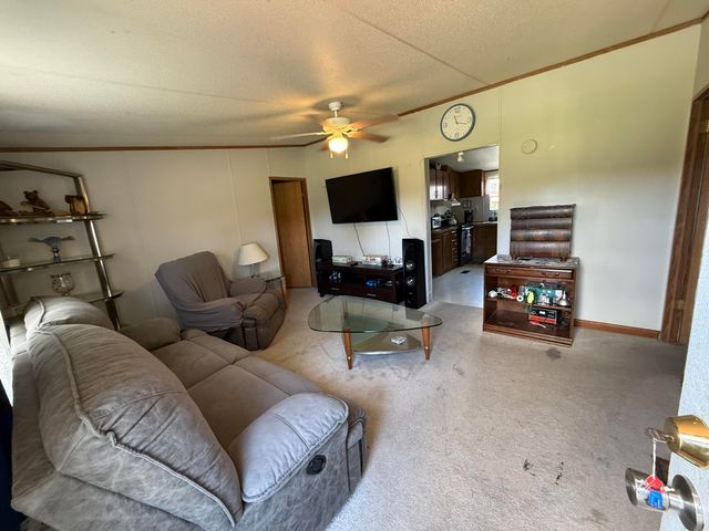 76 Kelsey Lane, Pikeville, TN 37367