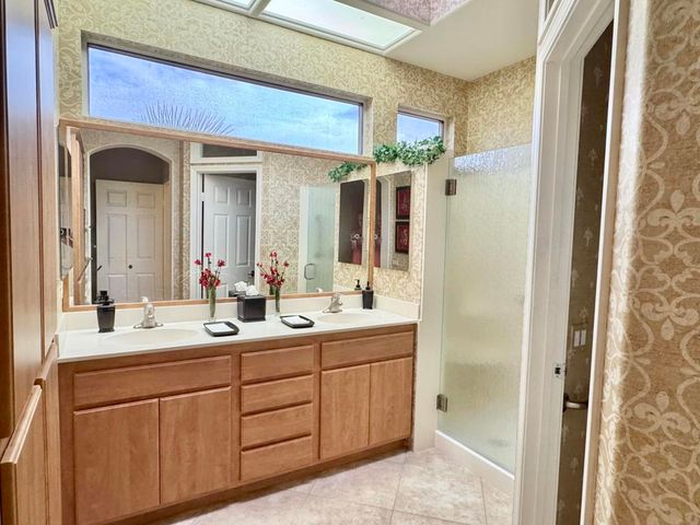 38517 Fallbrook Avenue, Palm Desert, CA 92211