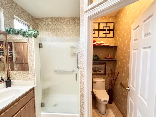 38517 Fallbrook Avenue, Palm Desert, CA 92211