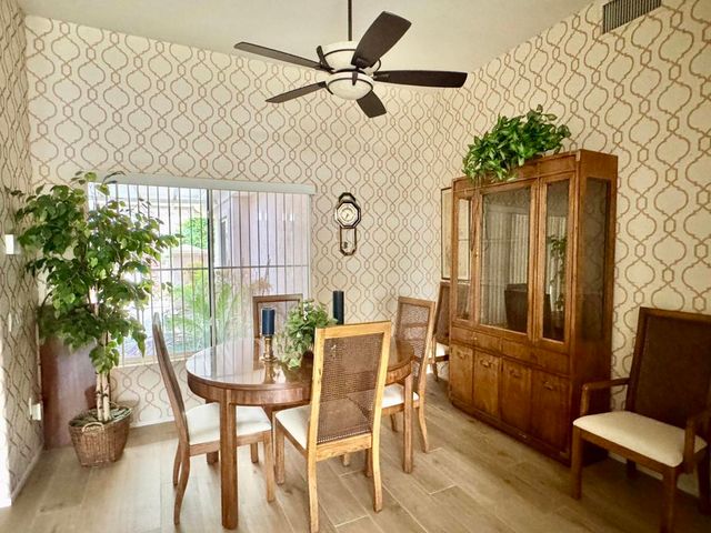 38517 Fallbrook Avenue, Palm Desert, CA 92211