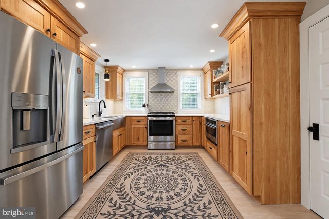 102 WEST AVE, Pitman, NJ 08071