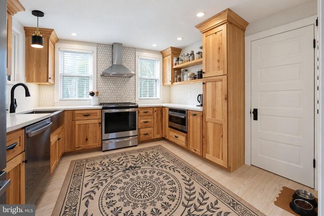 102 WEST AVE, Pitman, NJ 08071