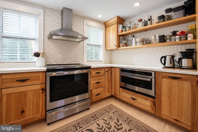 102 WEST AVE, Pitman, NJ 08071