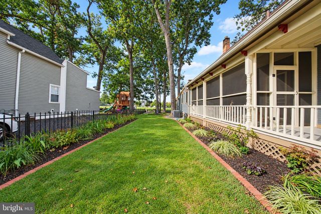 102 WEST AVE, Pitman, NJ 08071