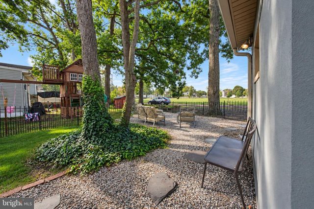 102 WEST AVE, Pitman, NJ 08071