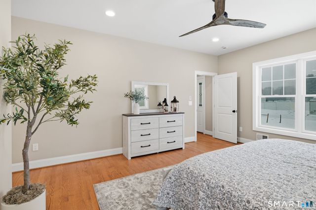 1 Elaine Drive, Suffield, CT 06093