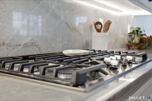 1 Elaine Drive, Suffield, CT 06093