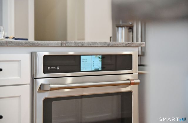 1 Elaine Drive, Suffield, CT 06093