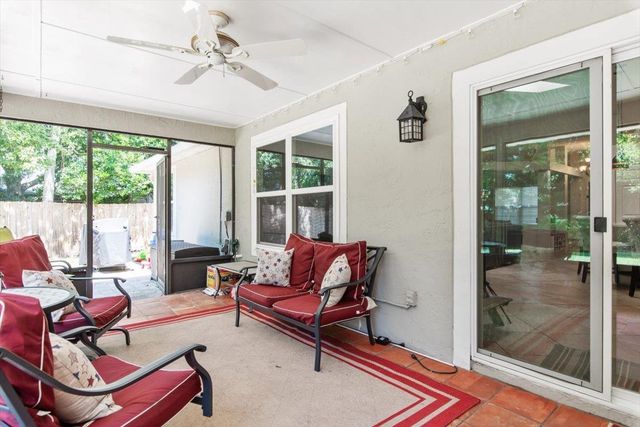 2066 E Forest Gate Dr, Jacksonville, FL 32246