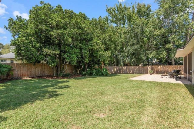 2066 E Forest Gate Dr, Jacksonville, FL 32246