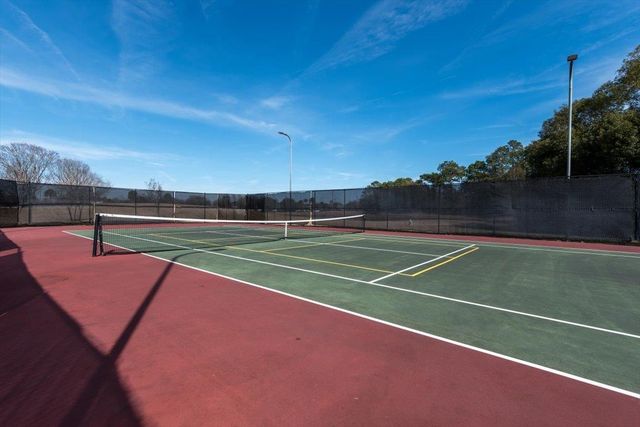 2066 E Forest Gate Dr, Jacksonville, FL 32246