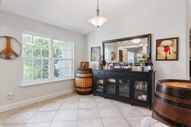 2066 E Forest Gate Dr, Jacksonville, FL 32246