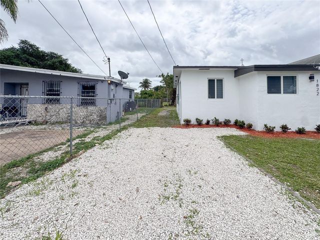 1822 NW 66th St, Miami, FL 33147