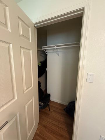 1011 10th Street, Huntsville, TX 77320
