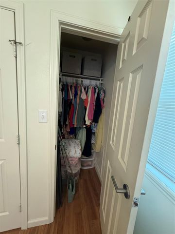 1011 10th Street, Huntsville, TX 77320